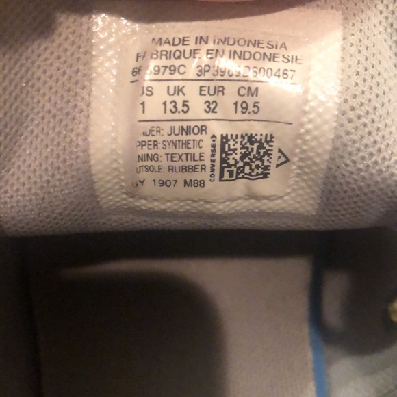 White sparky converse all stars size 1 - Picture 5 of 5